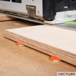 Jeu De Valets D’établi Antidérapants De Protection UJK -Outils du Menuisier 745216 04 A WE 8 UJK Anti Slip Protection Dogs Set WZ jpg